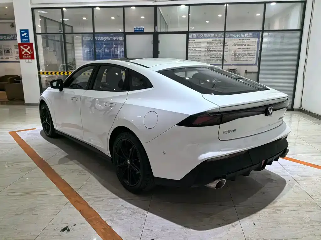 Changan UNI-V 2022 из CN, фото 6