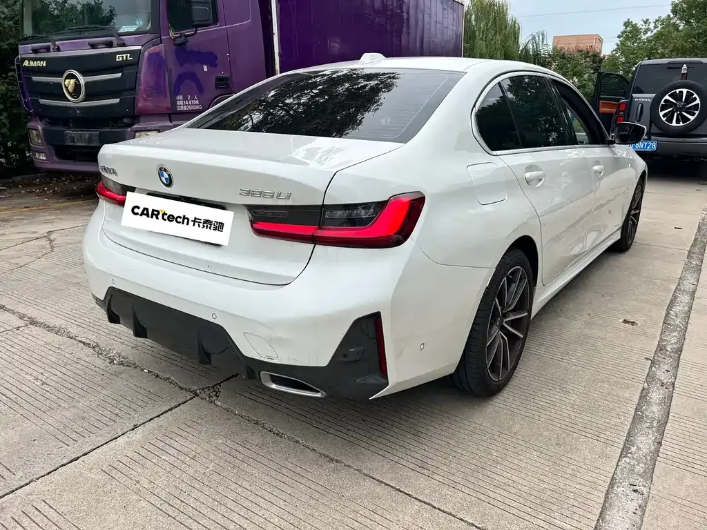 BMW 3 Series 2024 из CN, фото 9
