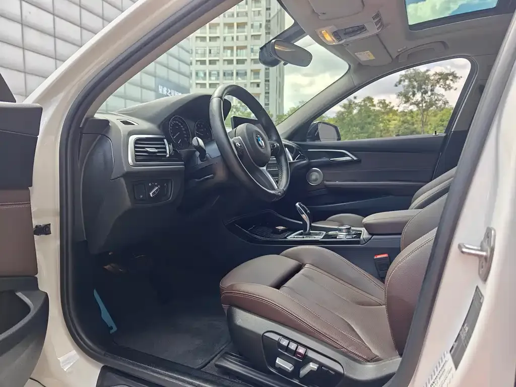 BMW 1 Series 2021 из CN, фото 5