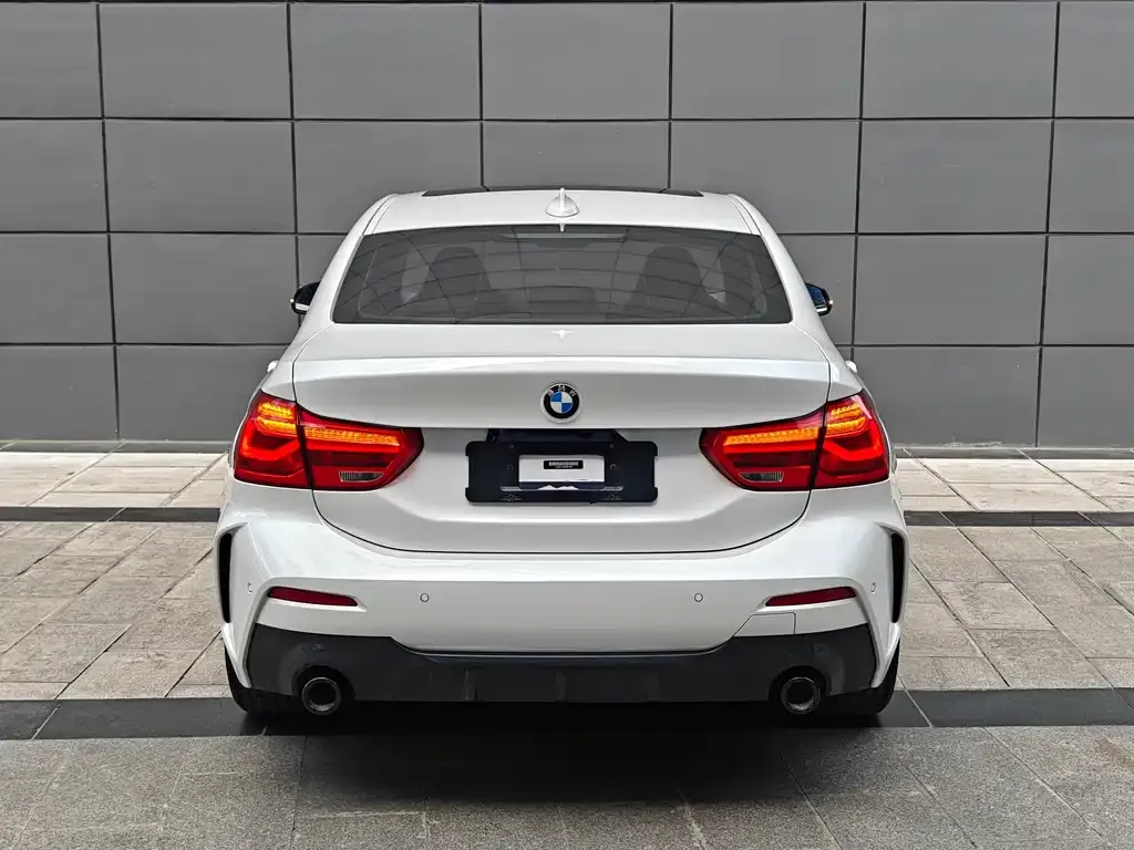 BMW 1 Series 2021 из CN, фото 8