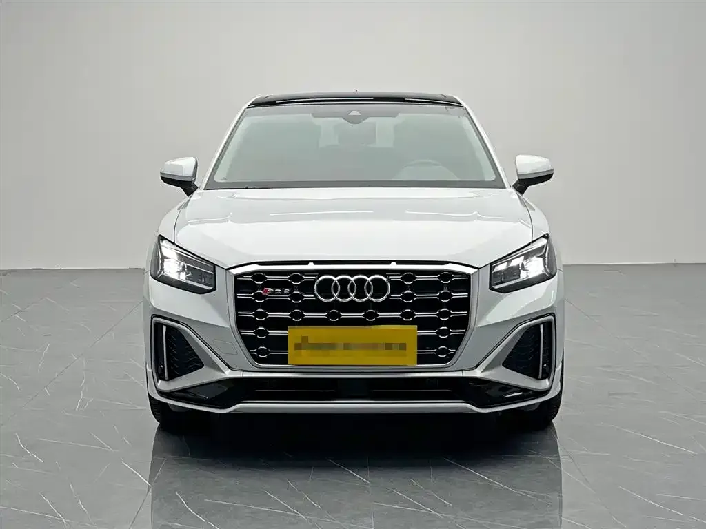 Audi Q2L 2024 из CN, фото 2