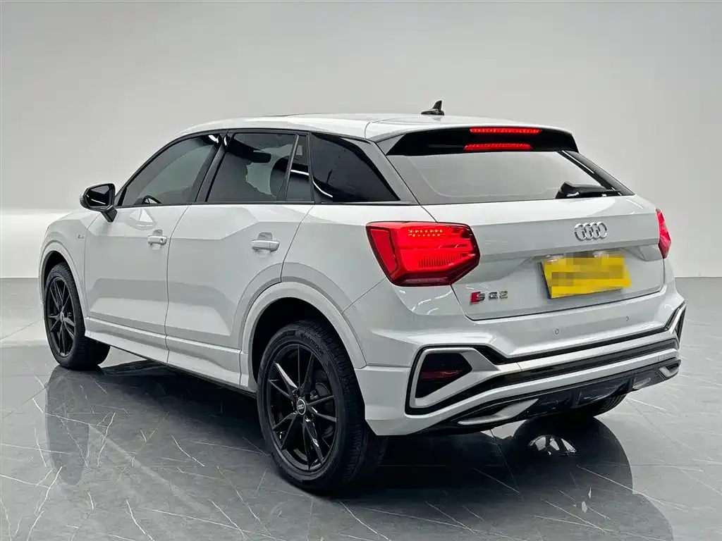 Audi Q2L 2024 из CN, фото 4