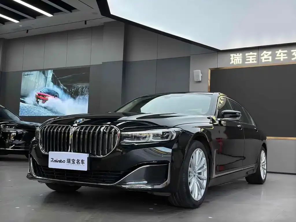 BMW 7 Series 2022 из CN, фото 1