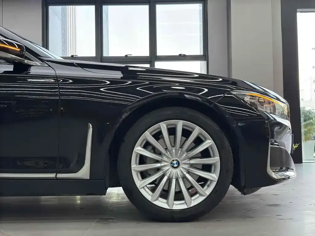 BMW 7 Series 2022 из CN, фото 5