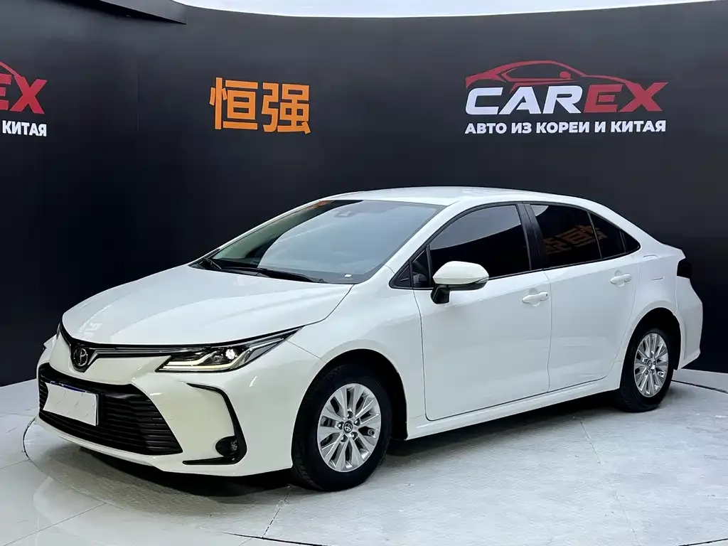 Toyota Corolla 2023 из CN, фото 1