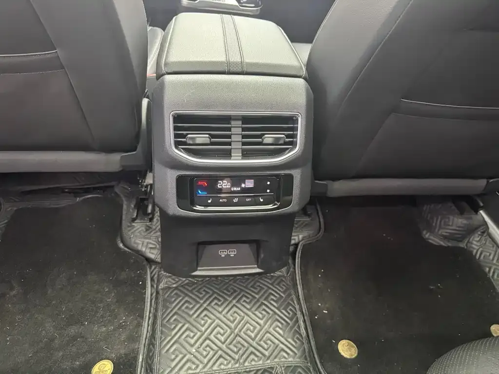 Volkswagen Talagon 2023 из CN, фото 10