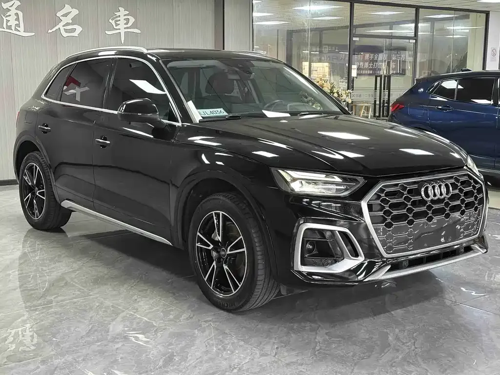Audi Q5L 2022 из CN, фото 2