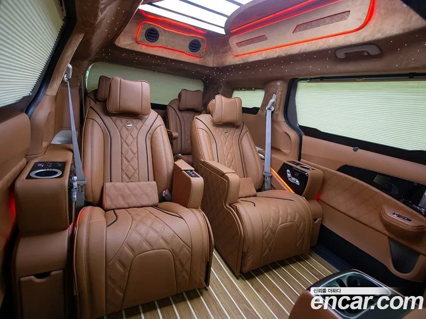 Kia Carnival — фото 10