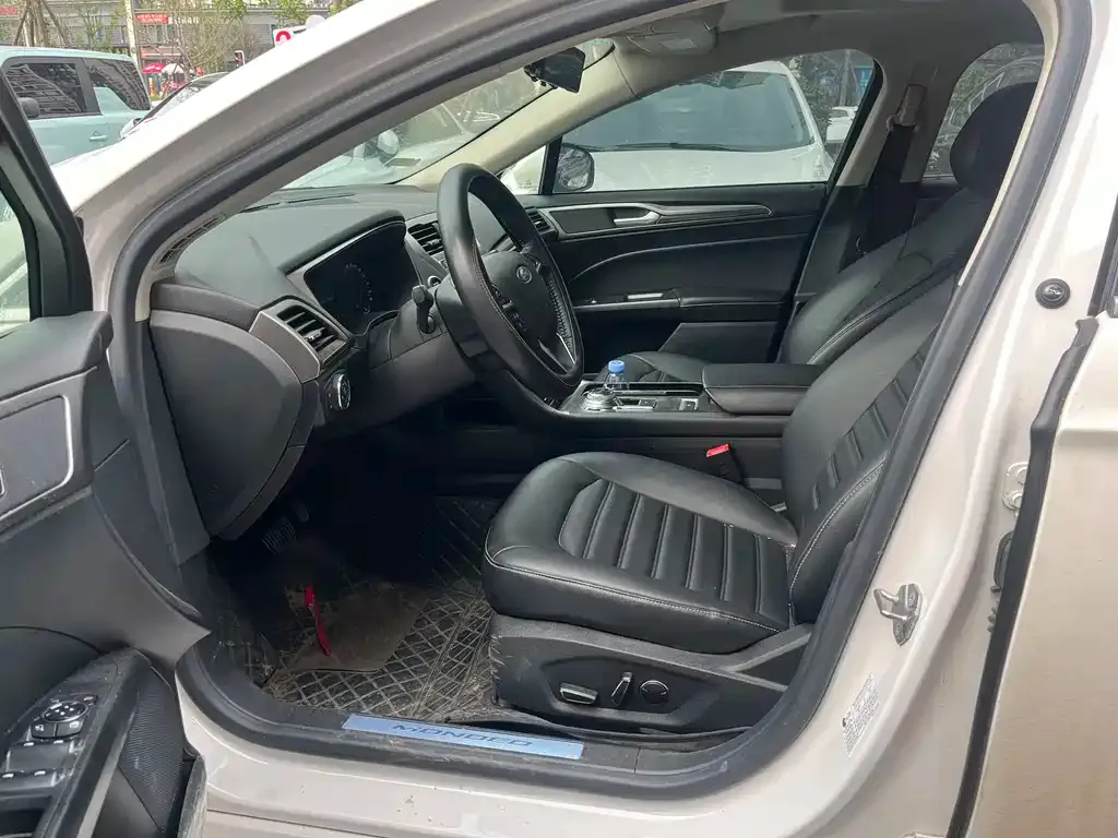 Ford Mondeo 2022 из CN, фото 4