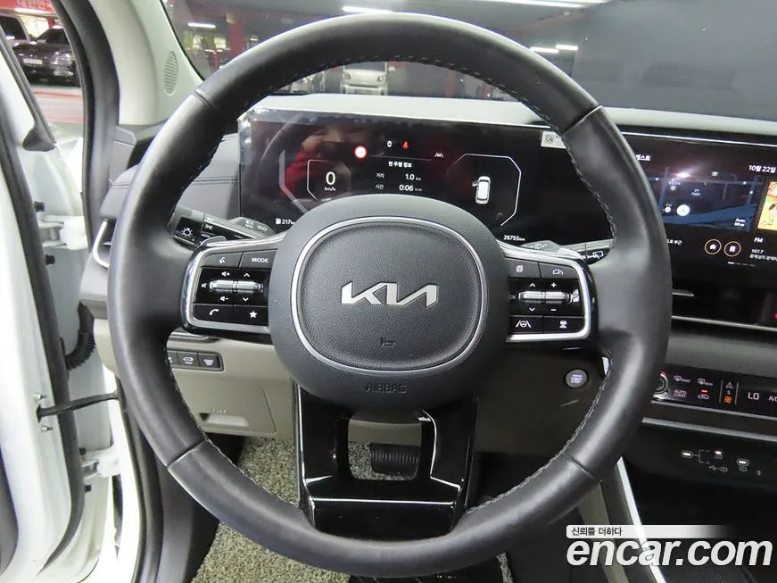 Kia Carnival — фото 9