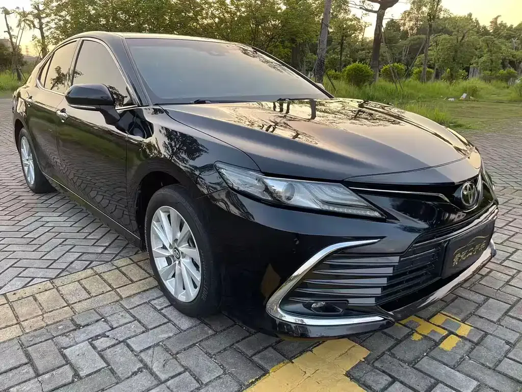 Toyota Camry 2023 из CN, фото 10