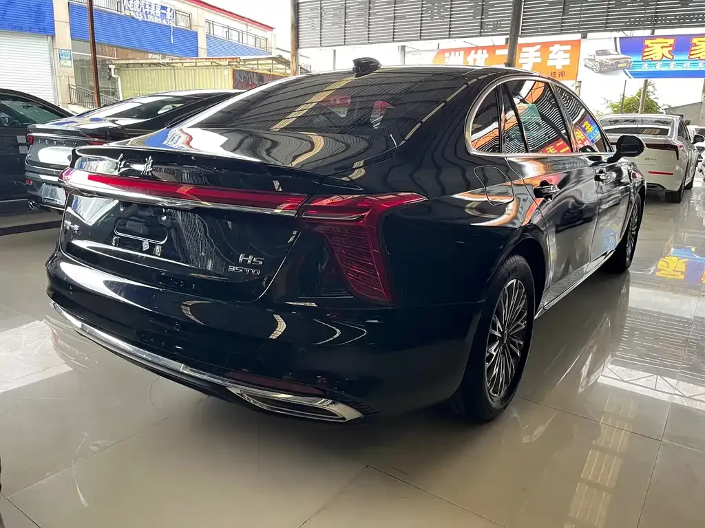 Hongqi H5 — фото 4