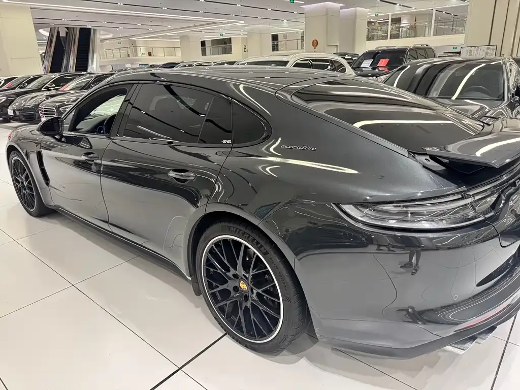 Porsche Panamera 2023 из CN, фото 2