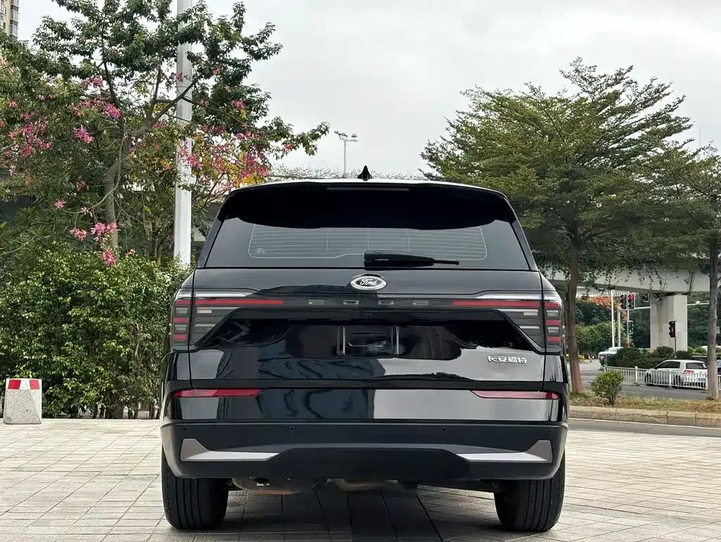 Ford Edge 2023 из CN, фото 5