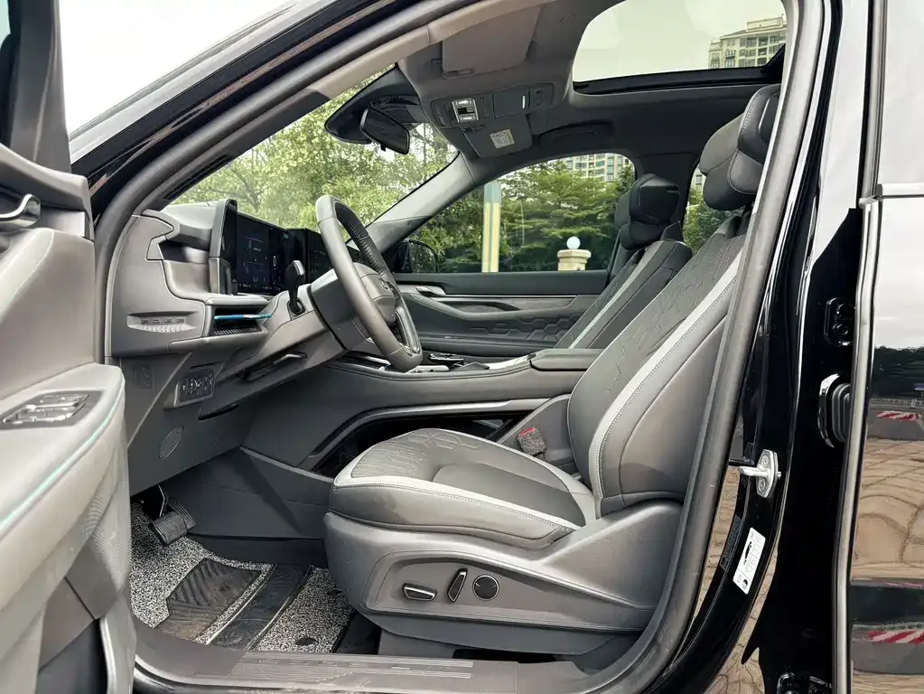Ford Edge 2023 из CN, фото 7