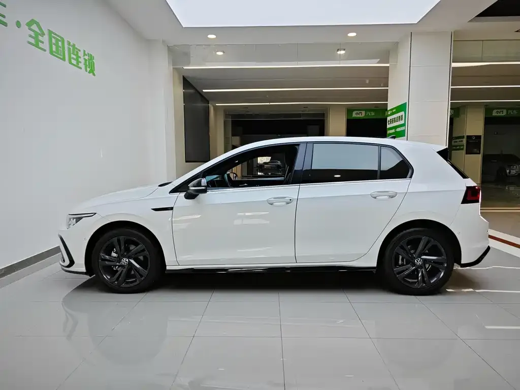 Volkswagen Golf 2022 из CN, фото 7