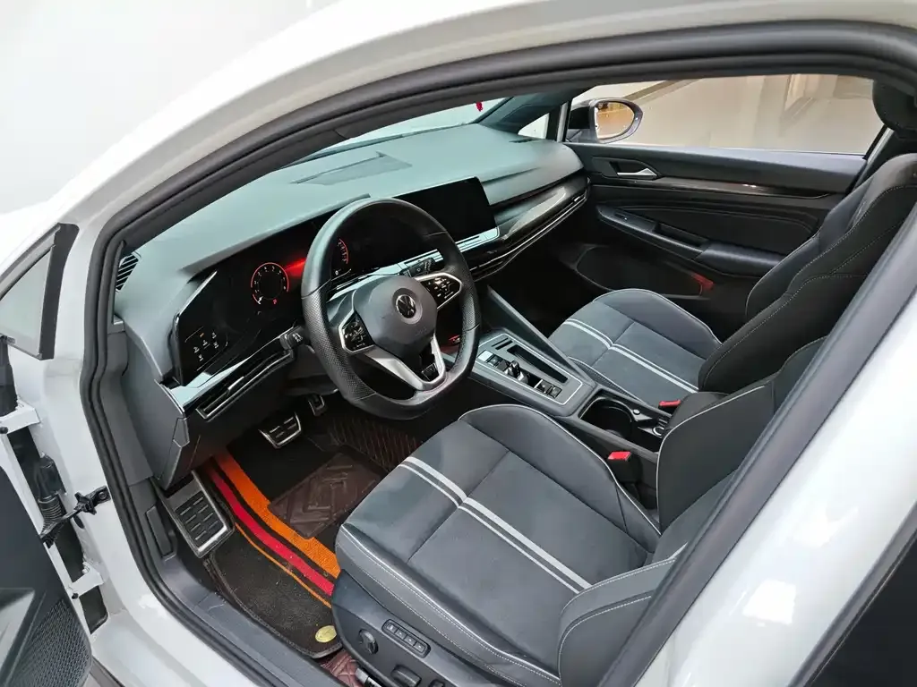Volkswagen Golf 2022 из CN, фото 8