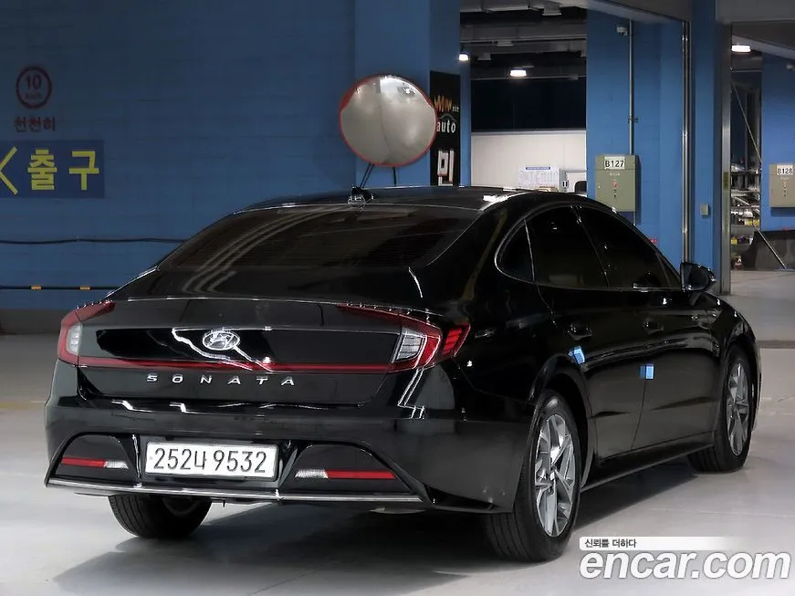 Hyundai Sonata 2022 из KR, фото 4