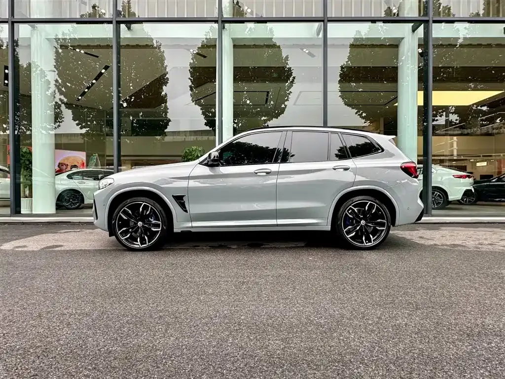 BMW X3 M40i 2023 из CN, фото 3