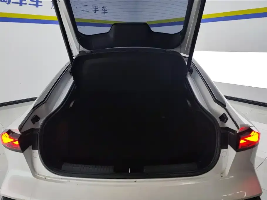 Changan UNI-V 2024 из CN, фото 4