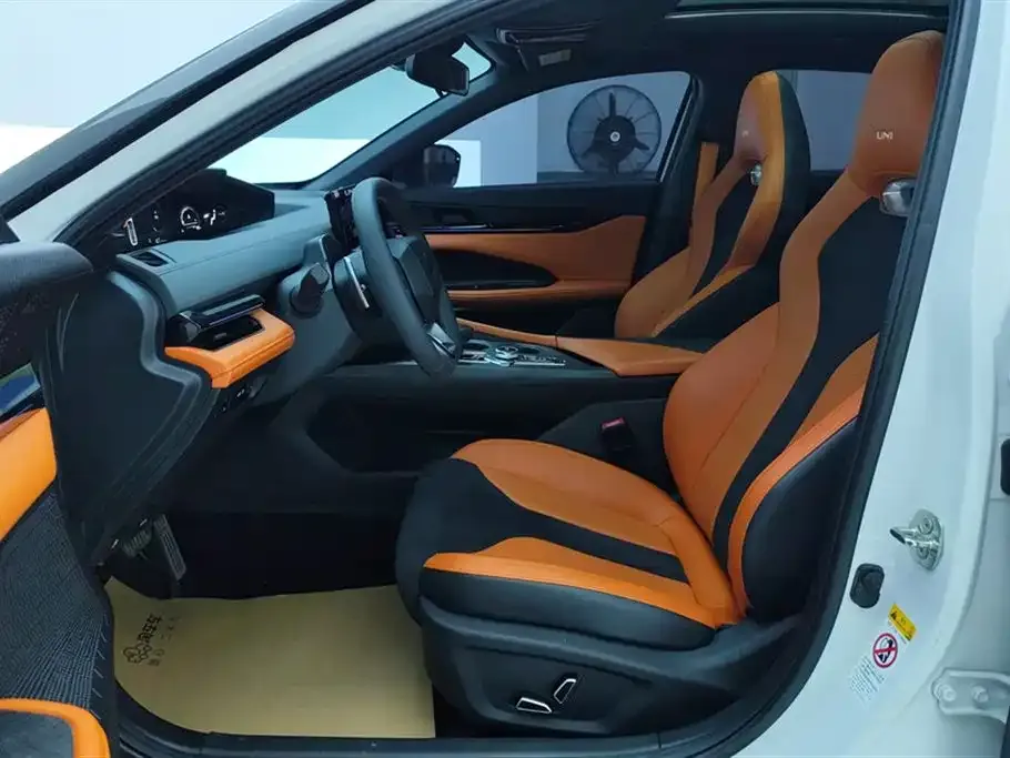 Changan UNI-V 2024 из CN, фото 9