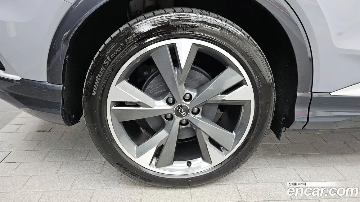 Audi Q4 e-tron 2023 из KR, фото 5