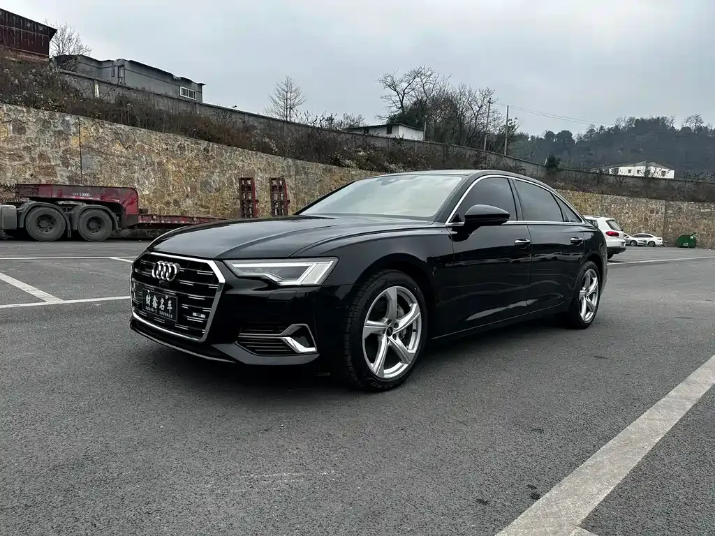 Audi A6L — фото 10