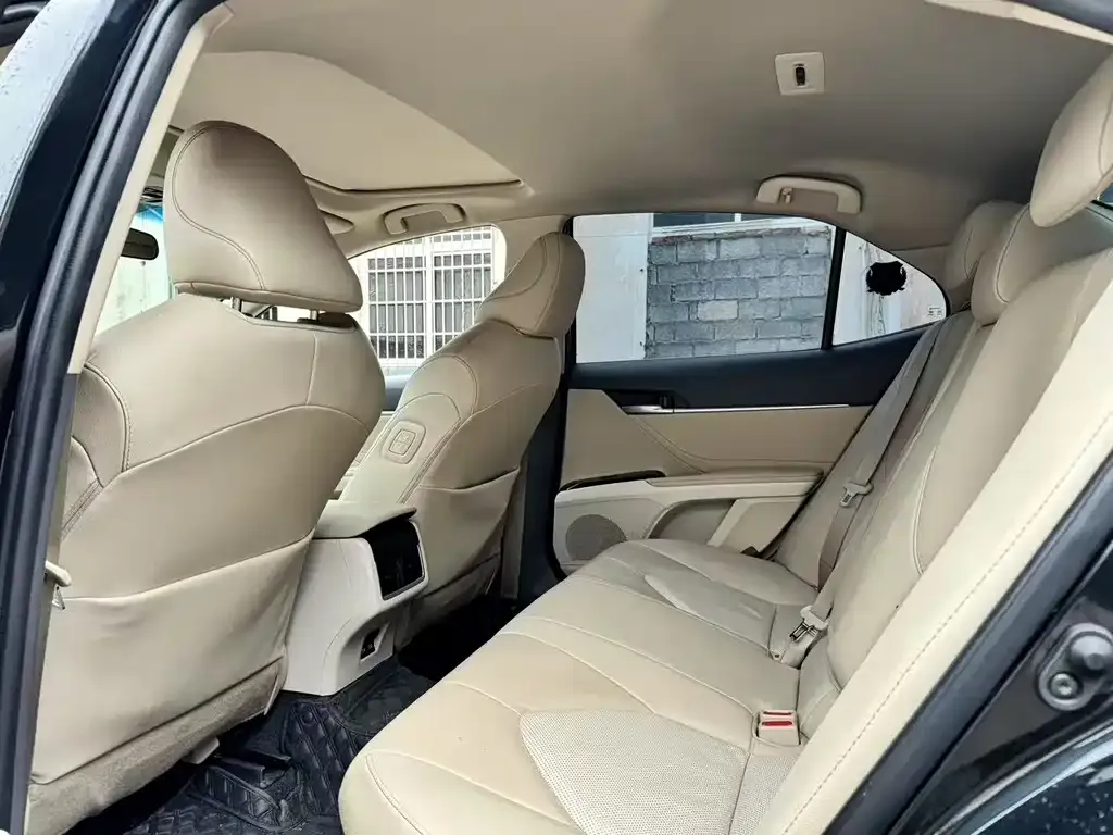 Toyota Camry 2022 из CN, фото 8