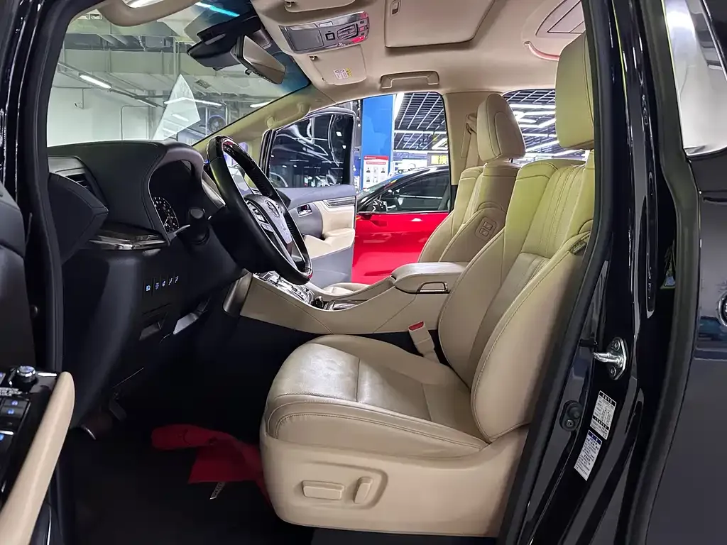 Toyota Vellfire 2021 из CN, фото 8