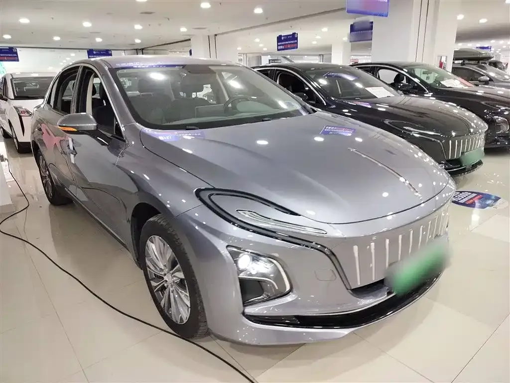 Hongqi E-QM5 2024 из CN, фото 4