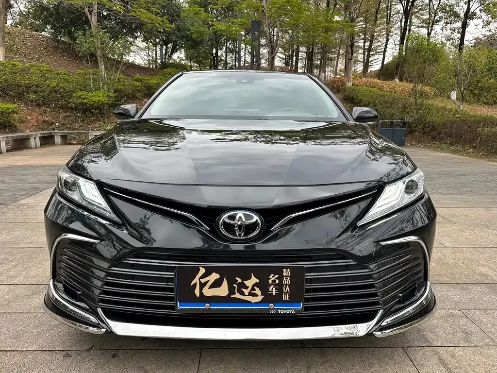 Toyota Camry 2022 из CN, фото 2