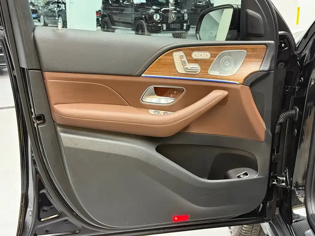 Mercedes-Benz GLS 2024 из CN, фото 8