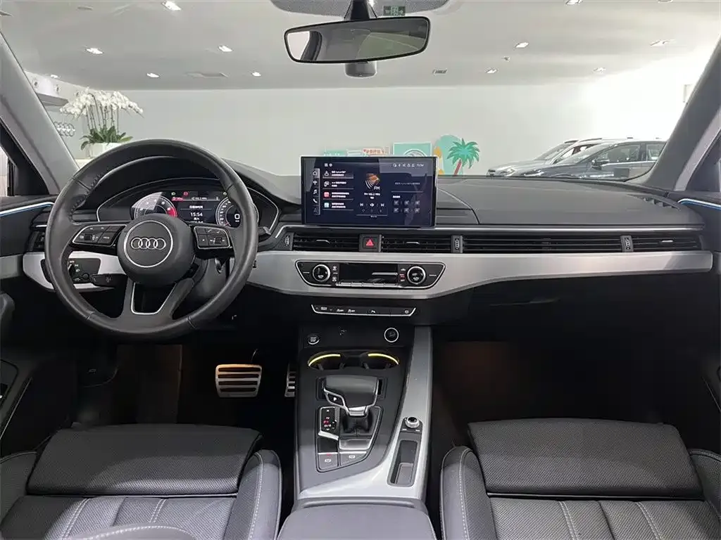 Audi A4L 2021 из CN, фото 6