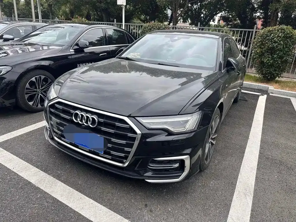 Audi A6L 2023 из CN, фото 1
