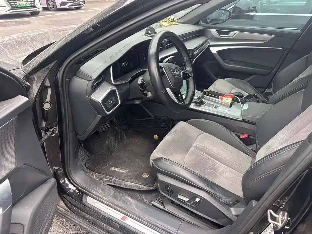 Audi A6L 2023 из CN, фото 5