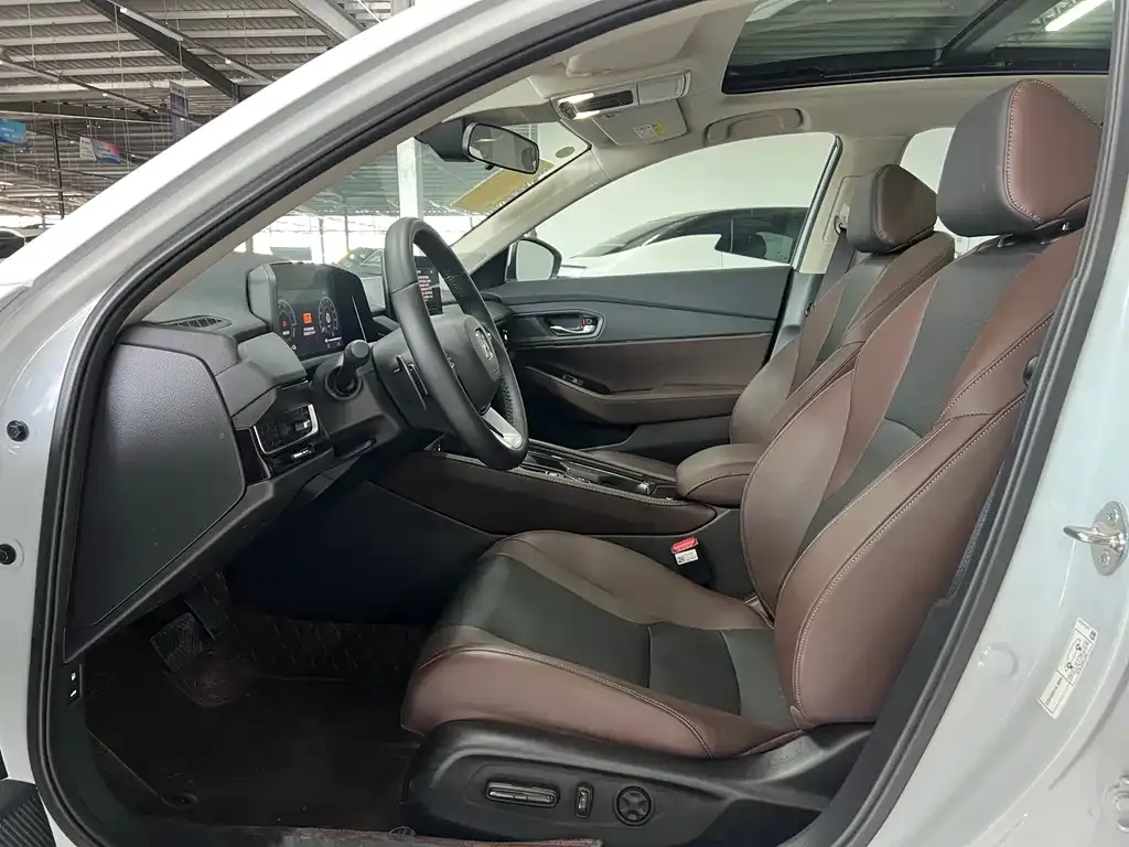 Honda Inspire PHEV 2025 из CN, фото 7