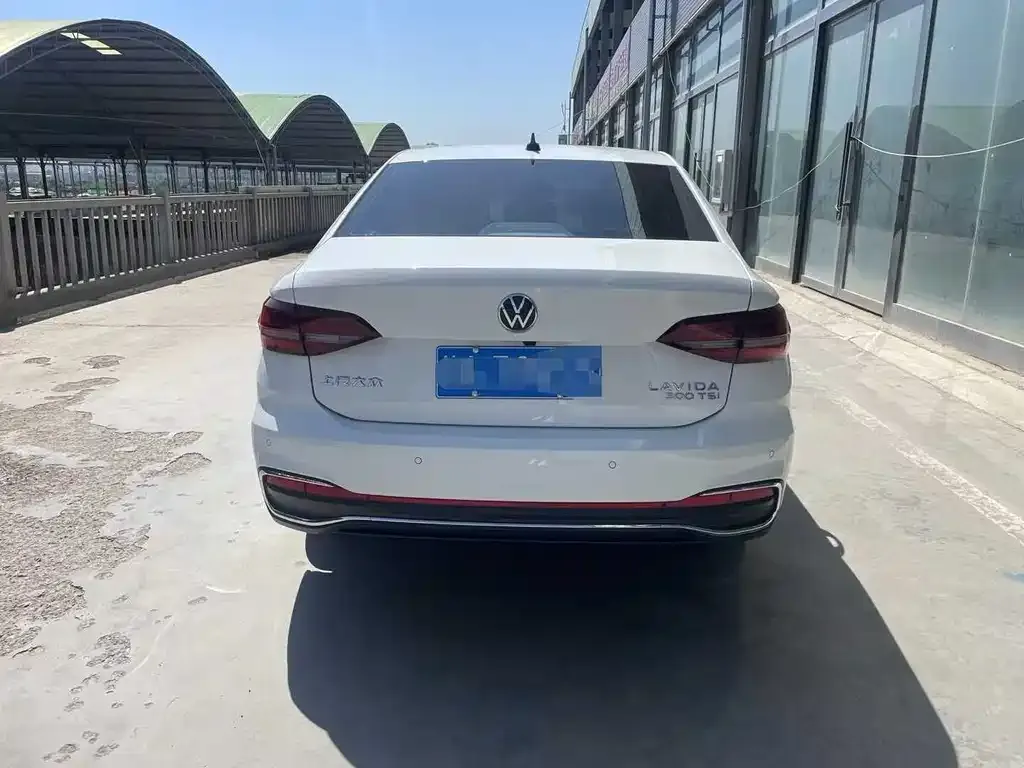 Volkswagen Lavida 2023 из CN, фото 5