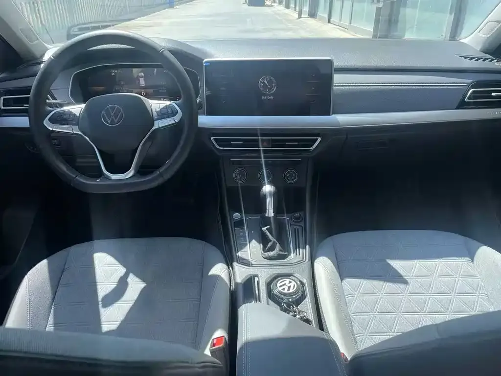Volkswagen Lavida 2023 из CN, фото 8
