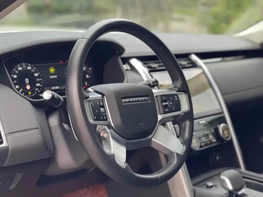 Land Rover Discovery 2024 из CN, фото 7