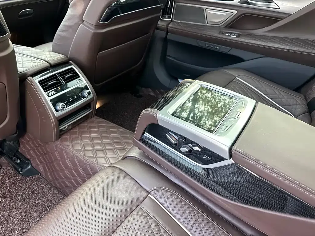 BMW 7 Series 2021 из CN, фото 9