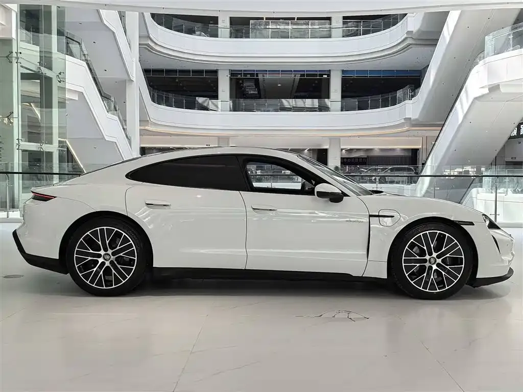Porsche Taycan 2021 из CN, фото 7