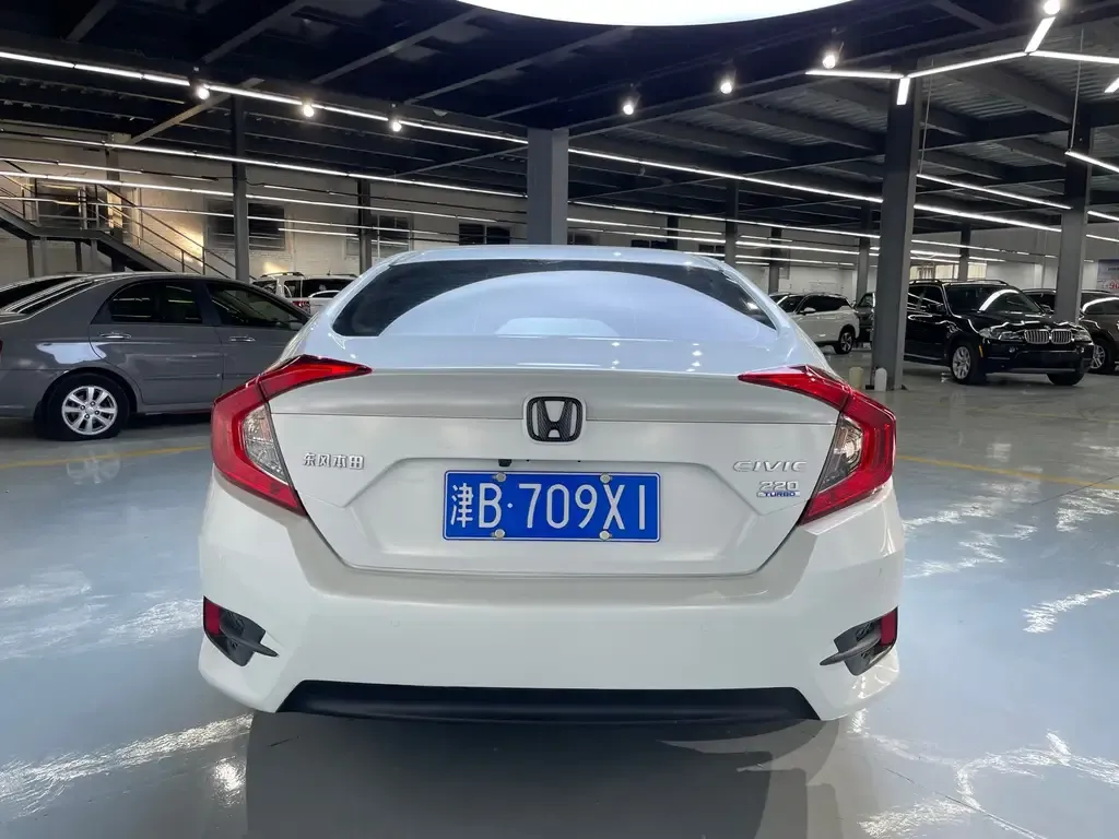 Honda Civic 2021 из CN, фото 10