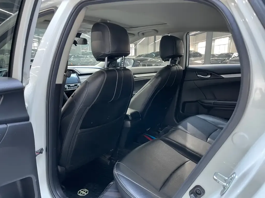 Honda Civic 2021 из CN, фото 7