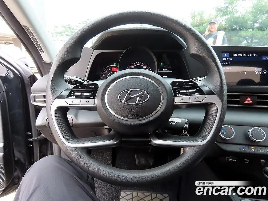 Hyundai AVANTE — фото 8