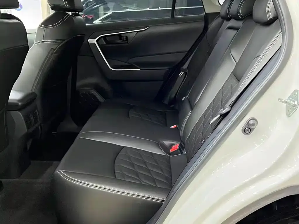 Toyota RAV4 2022 из CN, фото 8