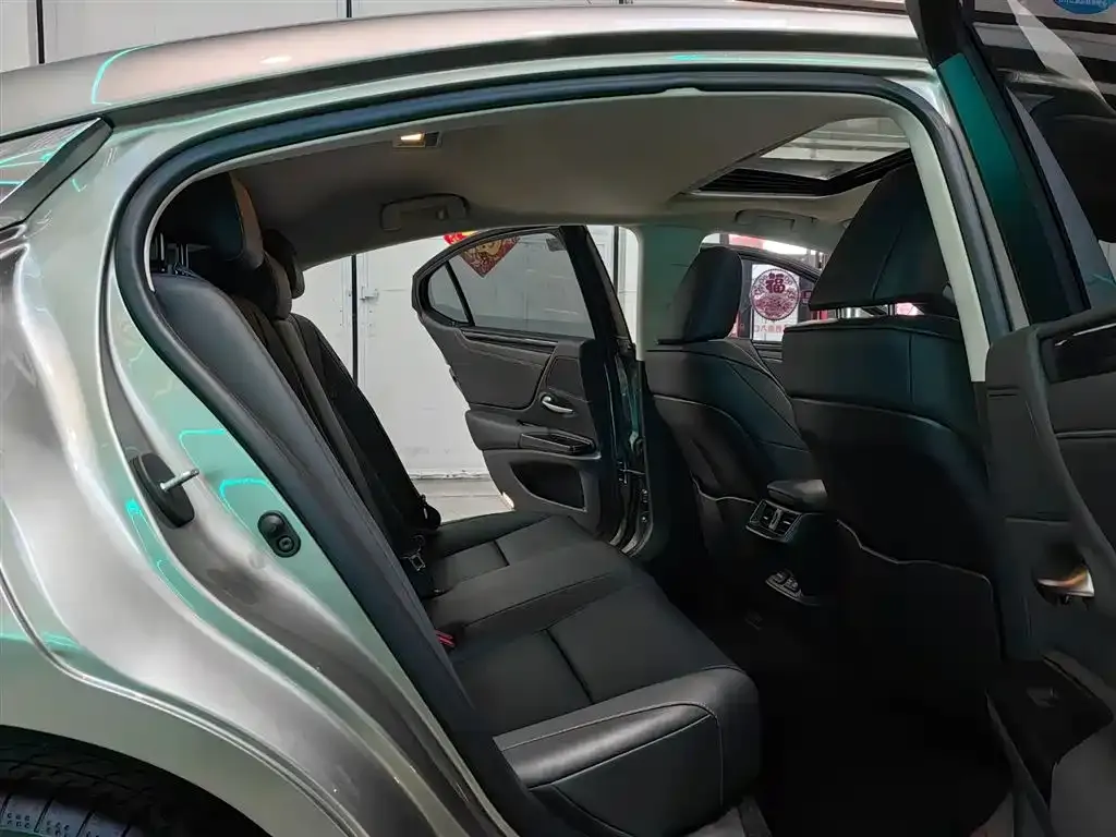 Lexus ES 2021 из CN, фото 7