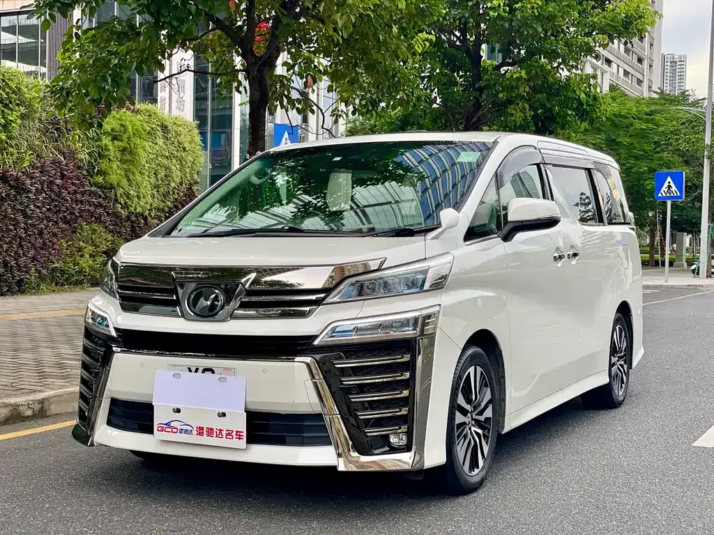 Toyota Vellfire 2023 из CN, фото 1