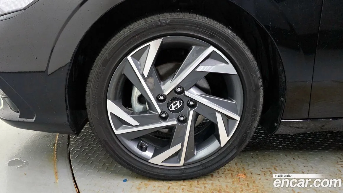 Hyundai AVANTE — фото 5