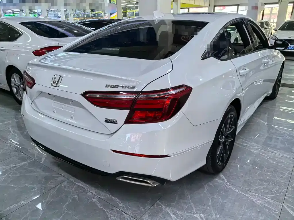 Honda Inspire — фото 6