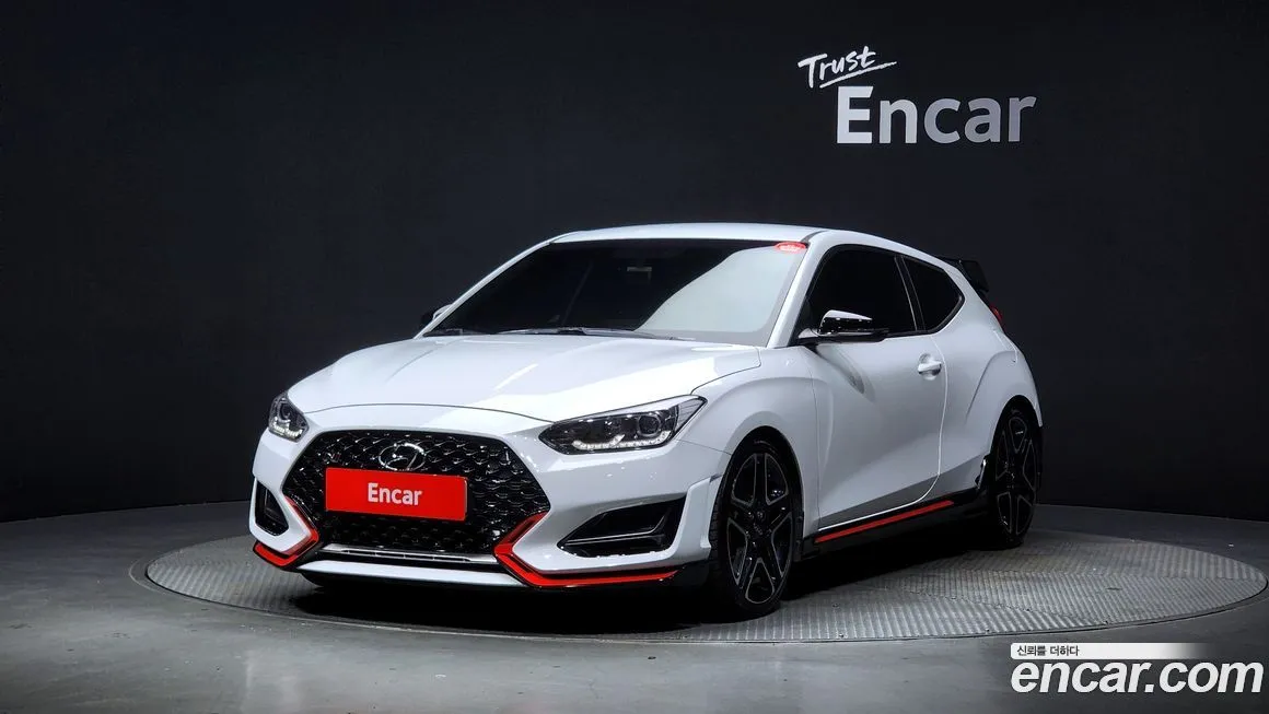 Hyundai Veloster — фото 1